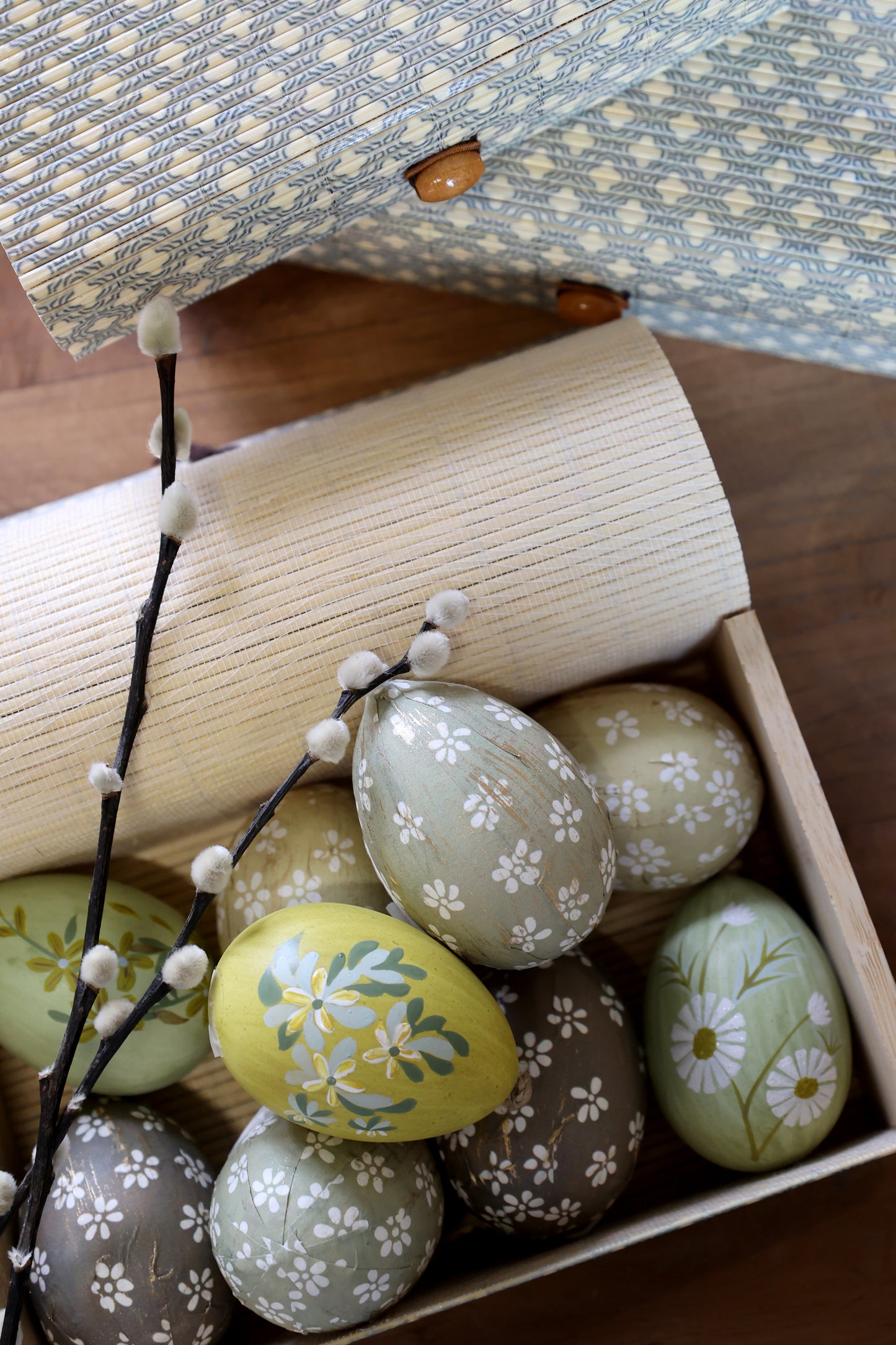chic antique Paaseieren met Bloemen – Set van 3