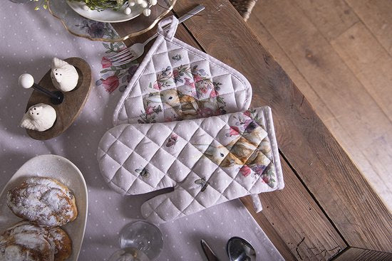Clayre & Eef Pannenlap 20*20 cm Beige, Grijs Katoen Vierkant Konijn en bloemen Afgiet Pannenlap Afgiethulp