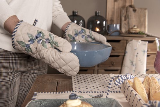 Clayre & Eef Ovenwant 18*30 cm Beige Katoen Bosbessen Ovenhandschoen Keukentextiel